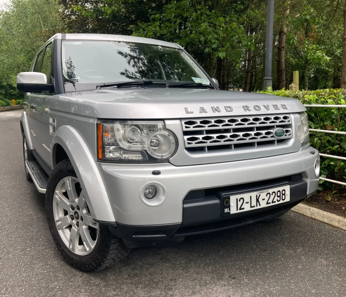 Land Rover Discovery 4 Crew Cab Best Available - Image 3