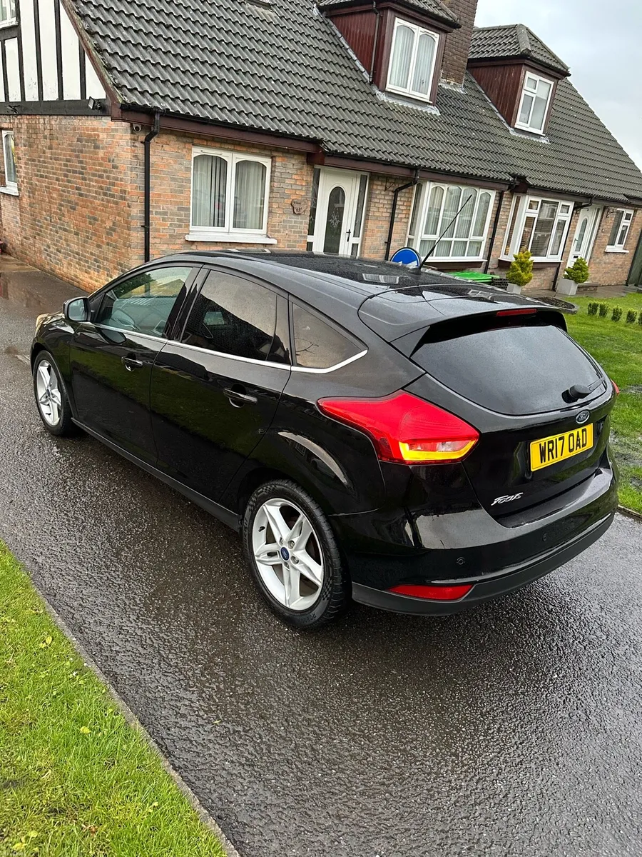 2017 ford focus - Image 1