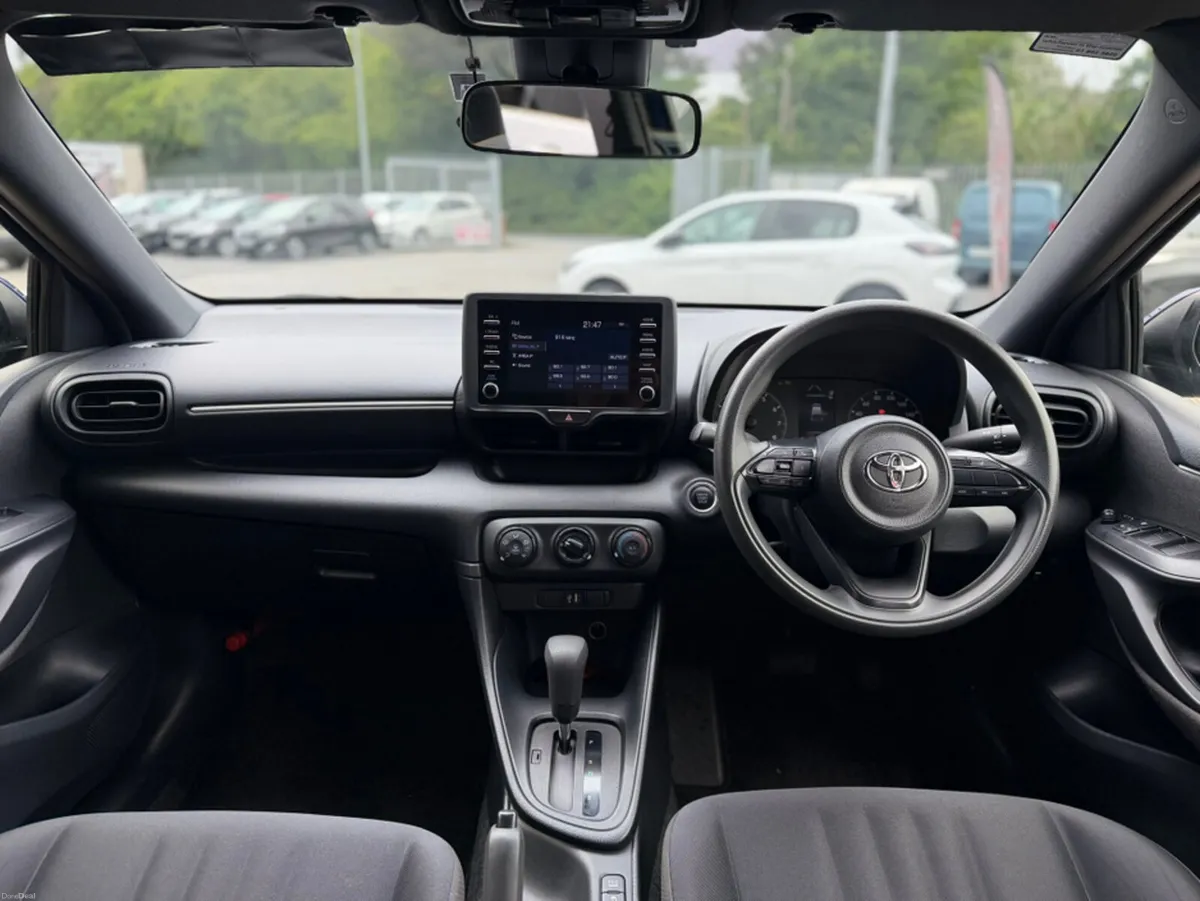 Toyota Yaris 1.0 AUTO 5DR - LOW KMS - Image 4