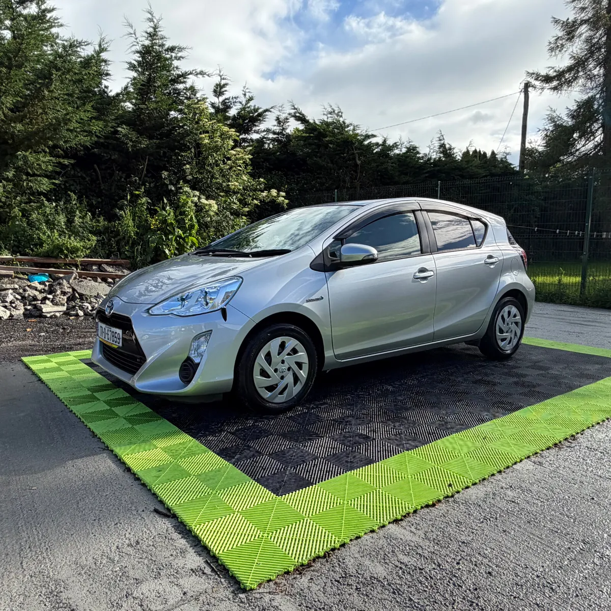 Toyota Aqua 2017 Low Mileage - Image 5