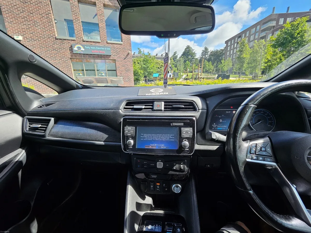 2018 Nissan Leaf SVE 40kWh | ProPILOT Park - Image 3