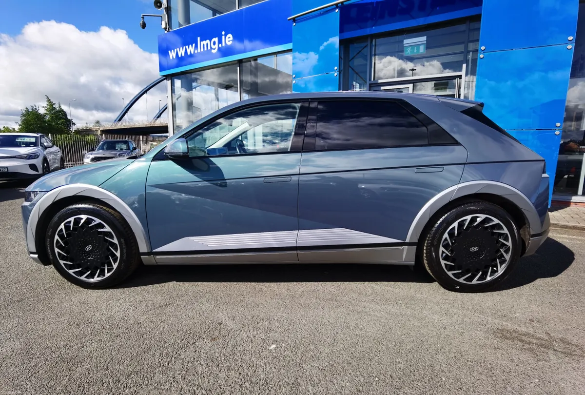 HYUNDAI IONIQ 5 73KWH ULTIMATE - Image 6