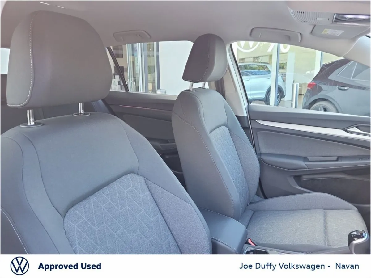 Volkswagen Golf EDITION 75 1.5 TSI 116HP - Image 4