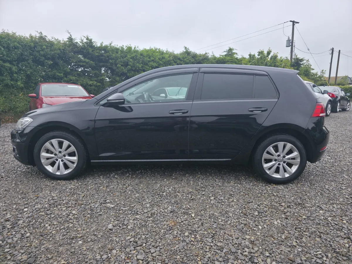 2017 Volkswagen Golf 1.2 Automatic - Image 2