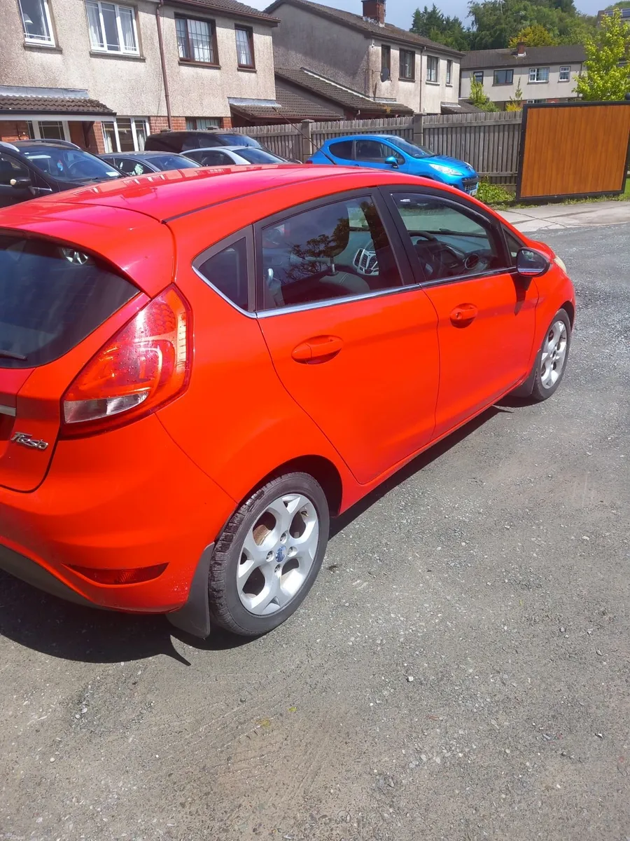 Ford Fiesta 2010 - Image 3
