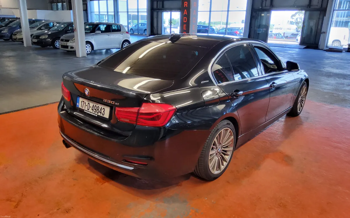 BMW 3-Series 2017 - Image 4