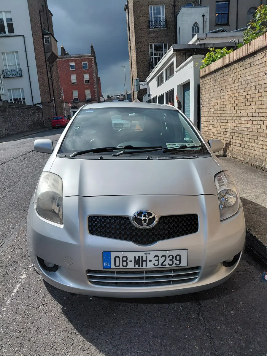 Toyota Yaris 2008 - Image 2