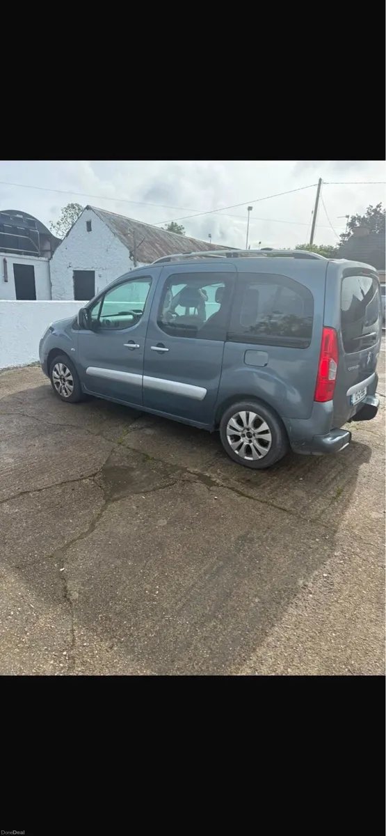 Wheelchair Accessible Car - Image 4