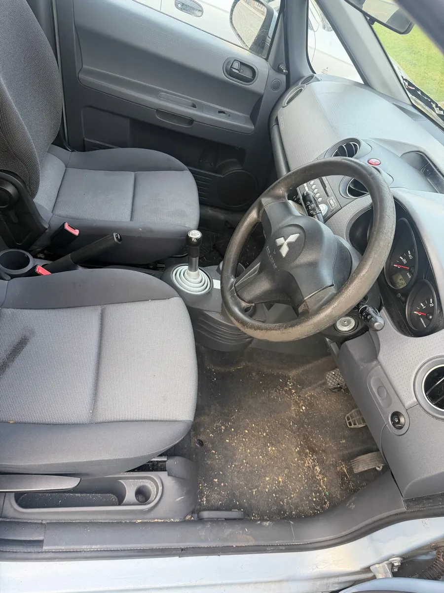 Mitsubishi colt - Image 3