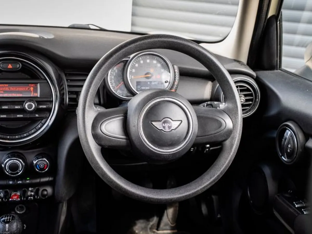 Mini One 1.2 5DR *Low mileage* - Image 4