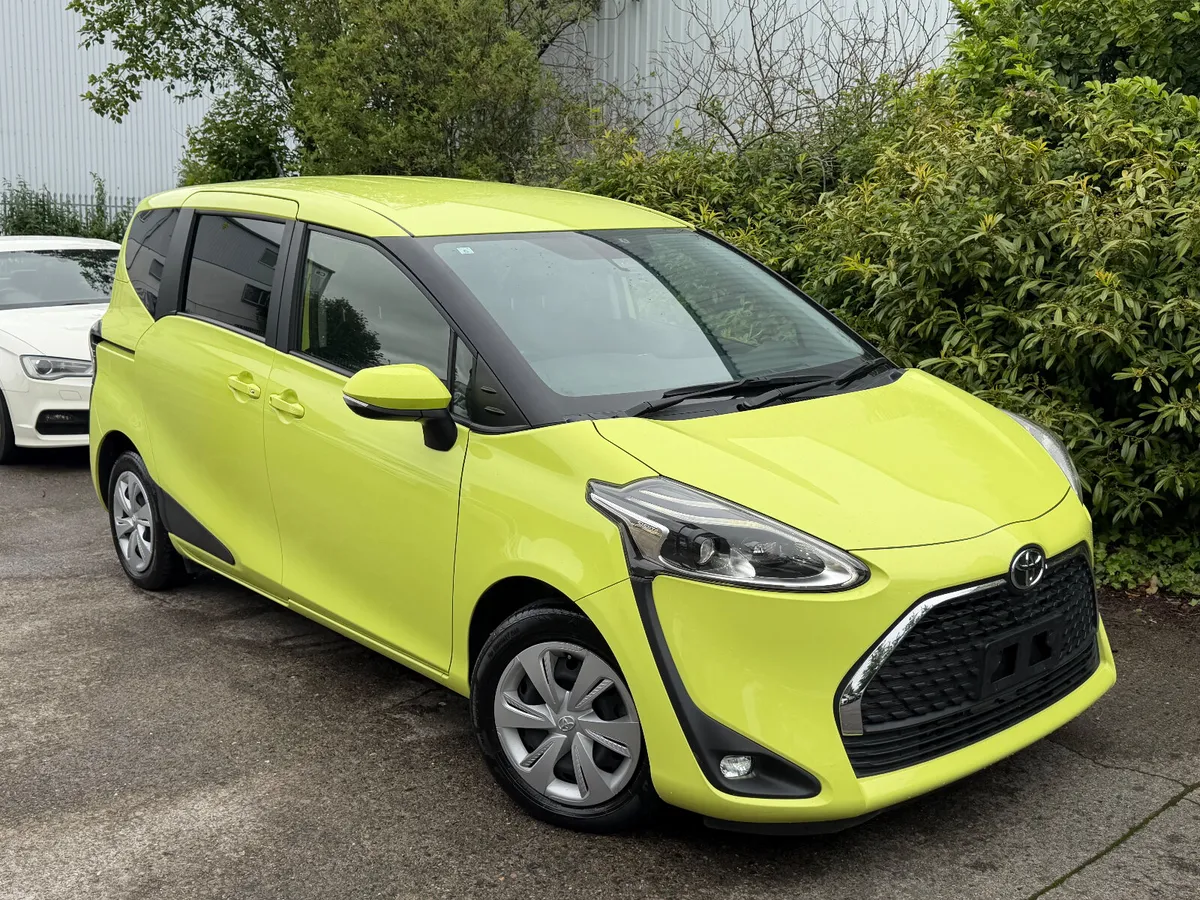 Toyota Sienta 1.5 Hybrid Auto Powersliding Doors - Image 5