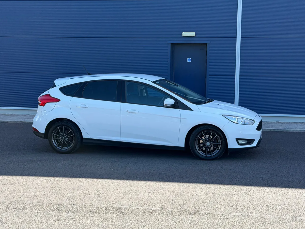 Ford Focus 2016 White Upgraded alloys ** Finance - Image 4