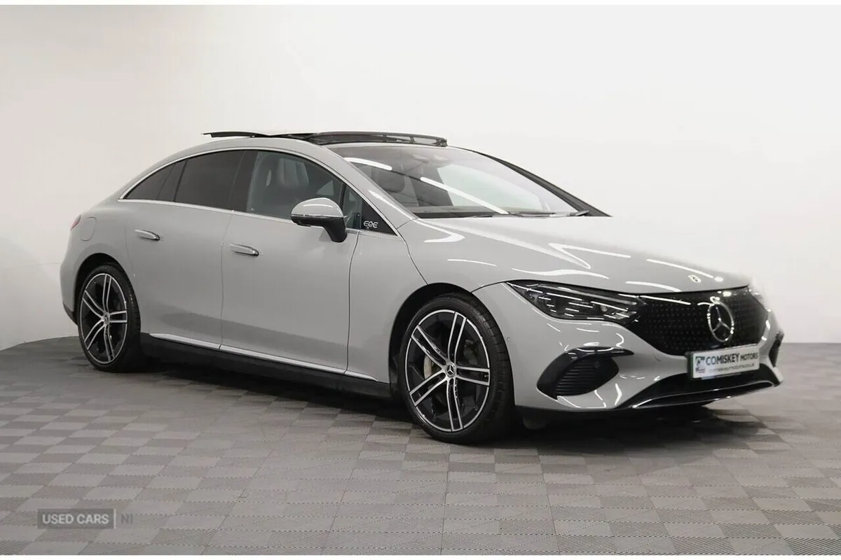 Mercedes-Benz EQE 300 Exclusive Luxury - Image 1