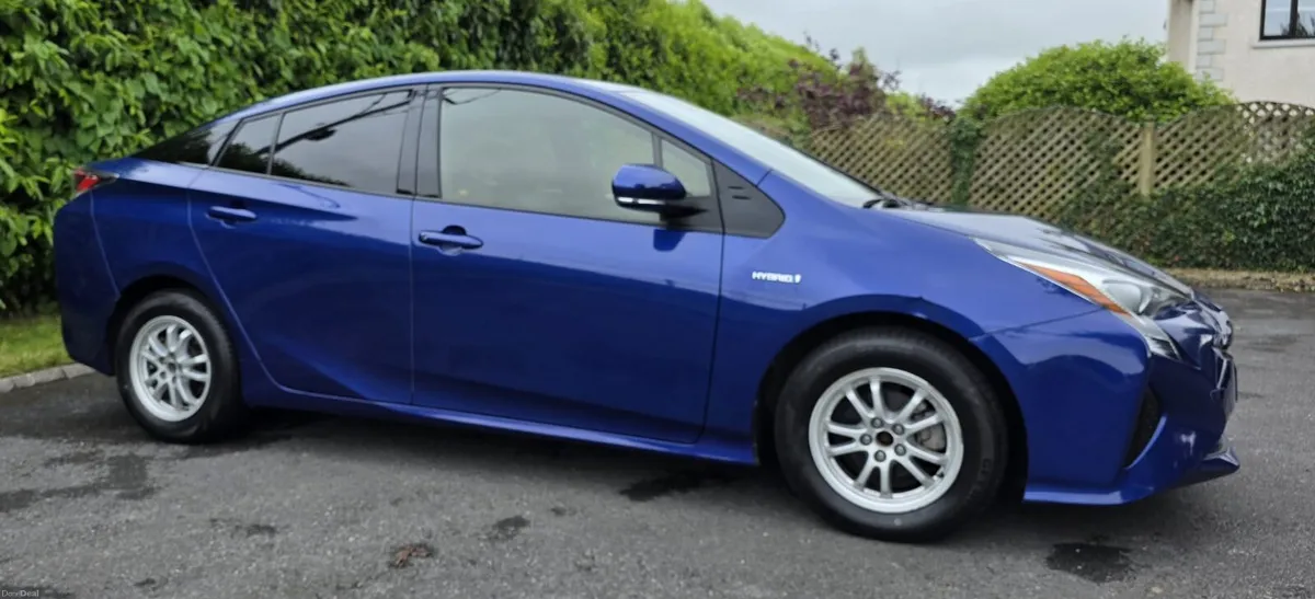 Toyota Prius 2018 - Image 3