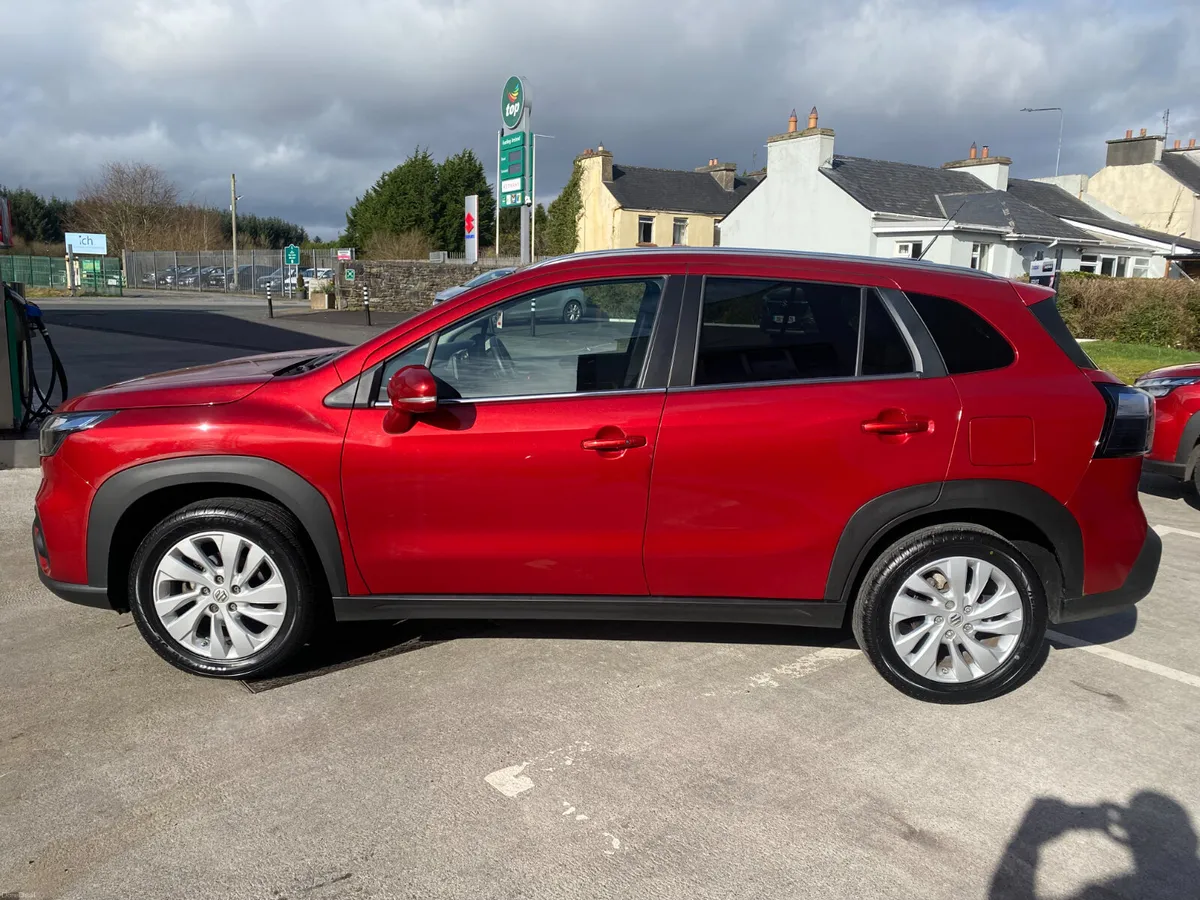 Suzuki S-Cross 1.5 Full Hybrid Motion AGS - Image 5