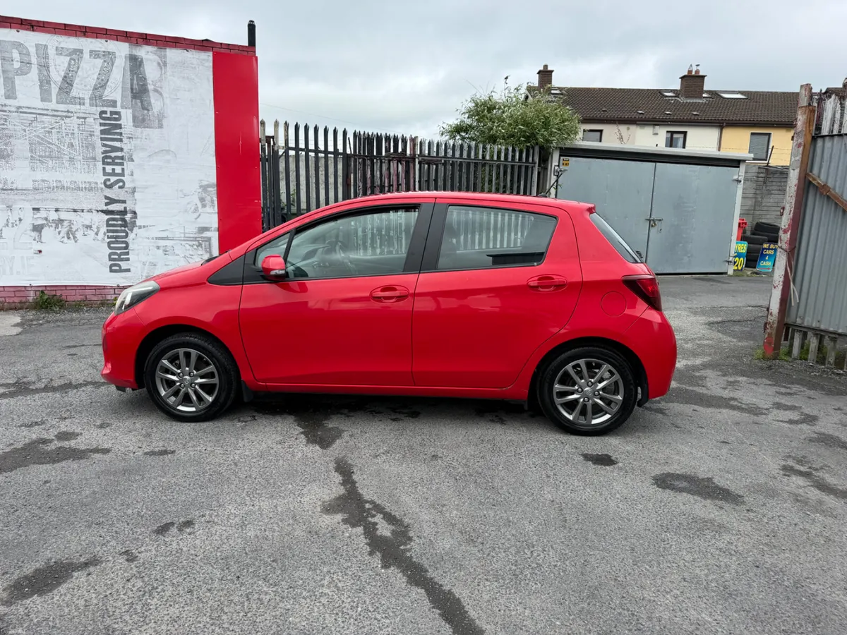Toyota Yaris 2016 new nct low miles €8950 - Image 4