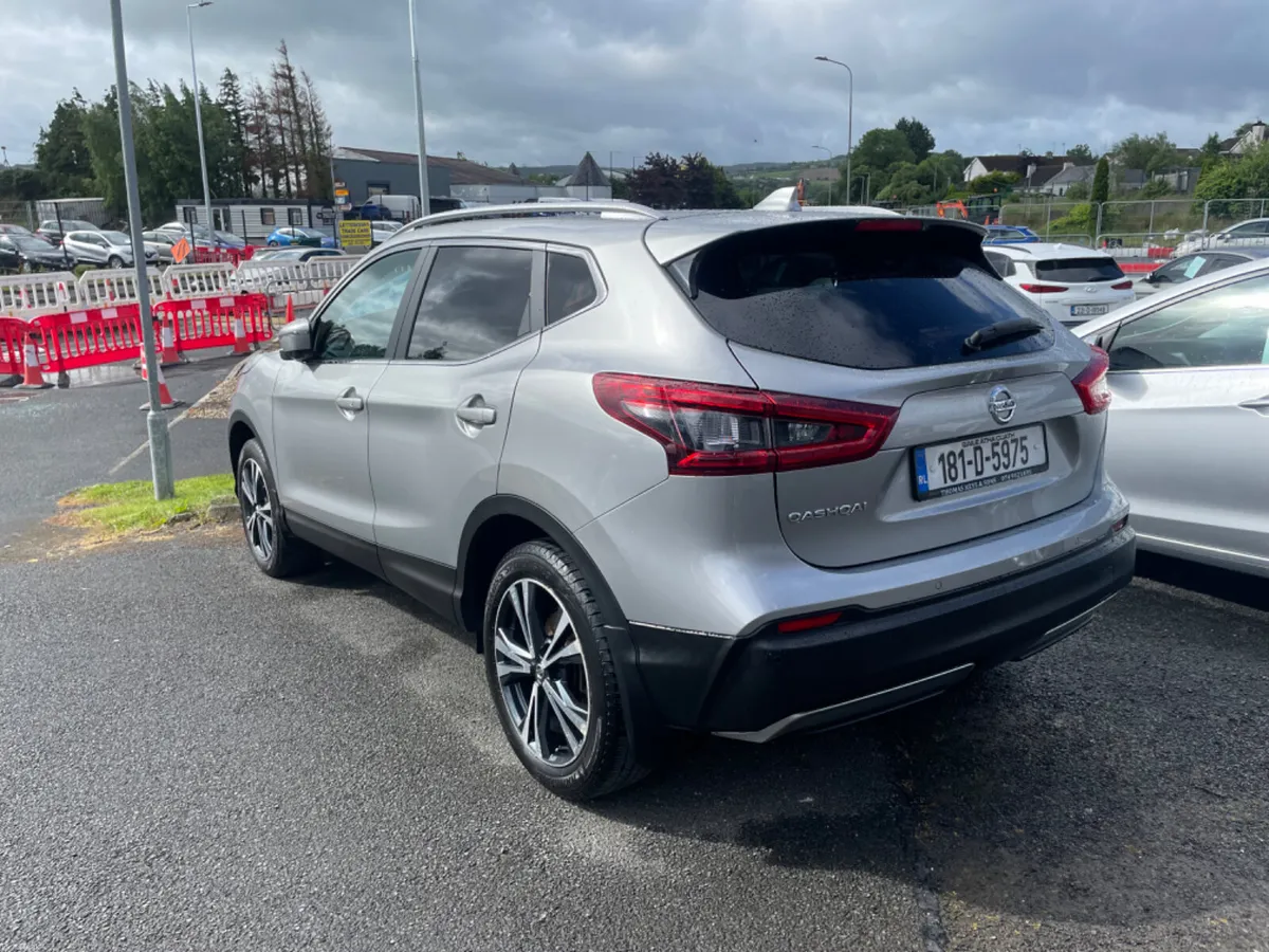 2018 Nissan Qashqai 1.2 PET SV Auto - Image 3
