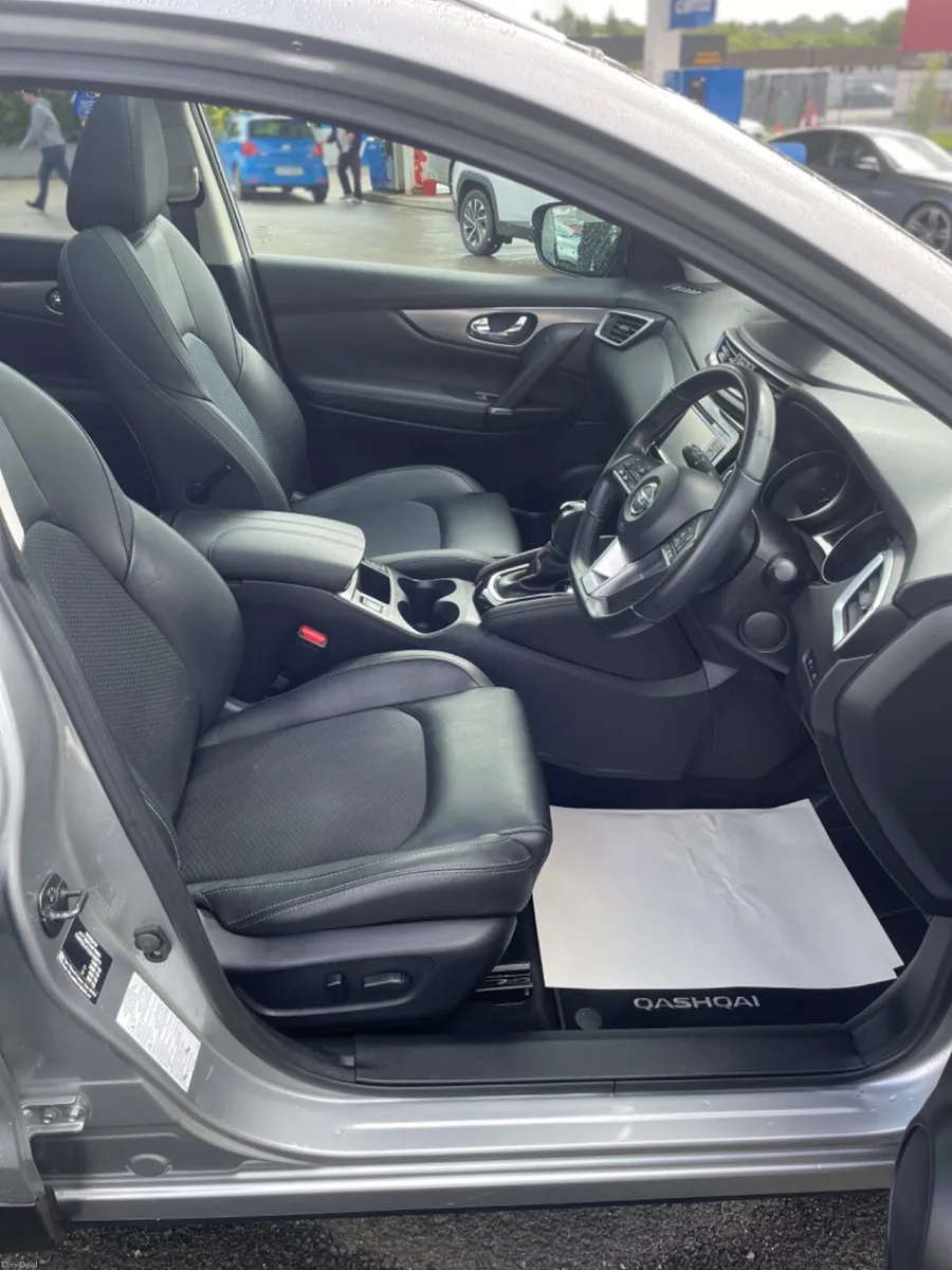 2018 Nissan Qashqai 1.2 PET SV Auto - Image 6