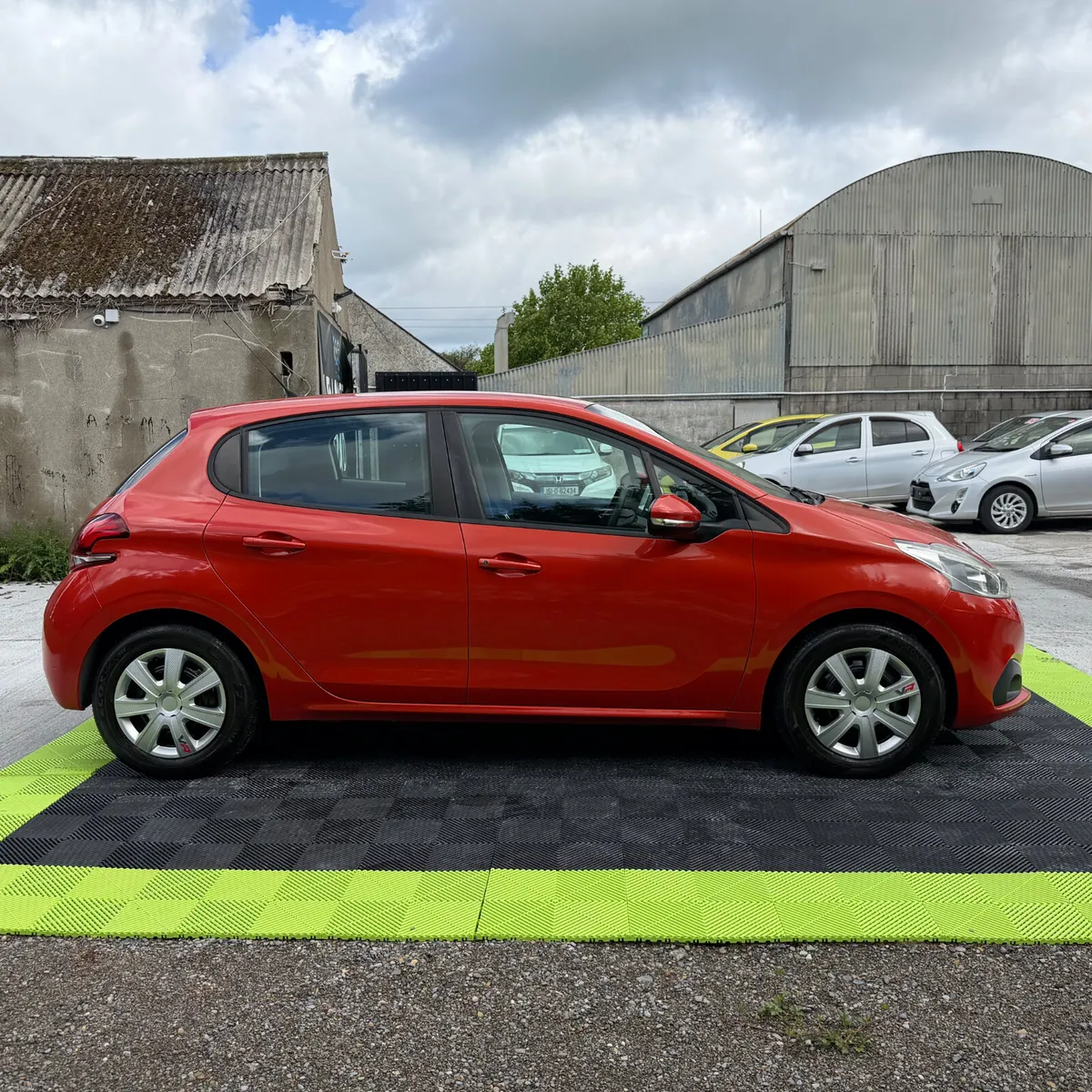 Peugeot 208 2017 Mint Condition Ultra Low Mileage - Image 3