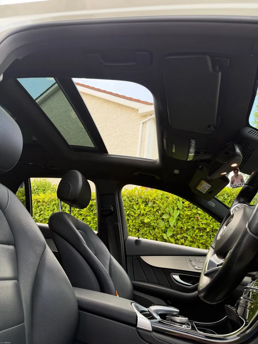 Mercedes Benz GLC 220d AMG Premium Plus 4matic - Image 6