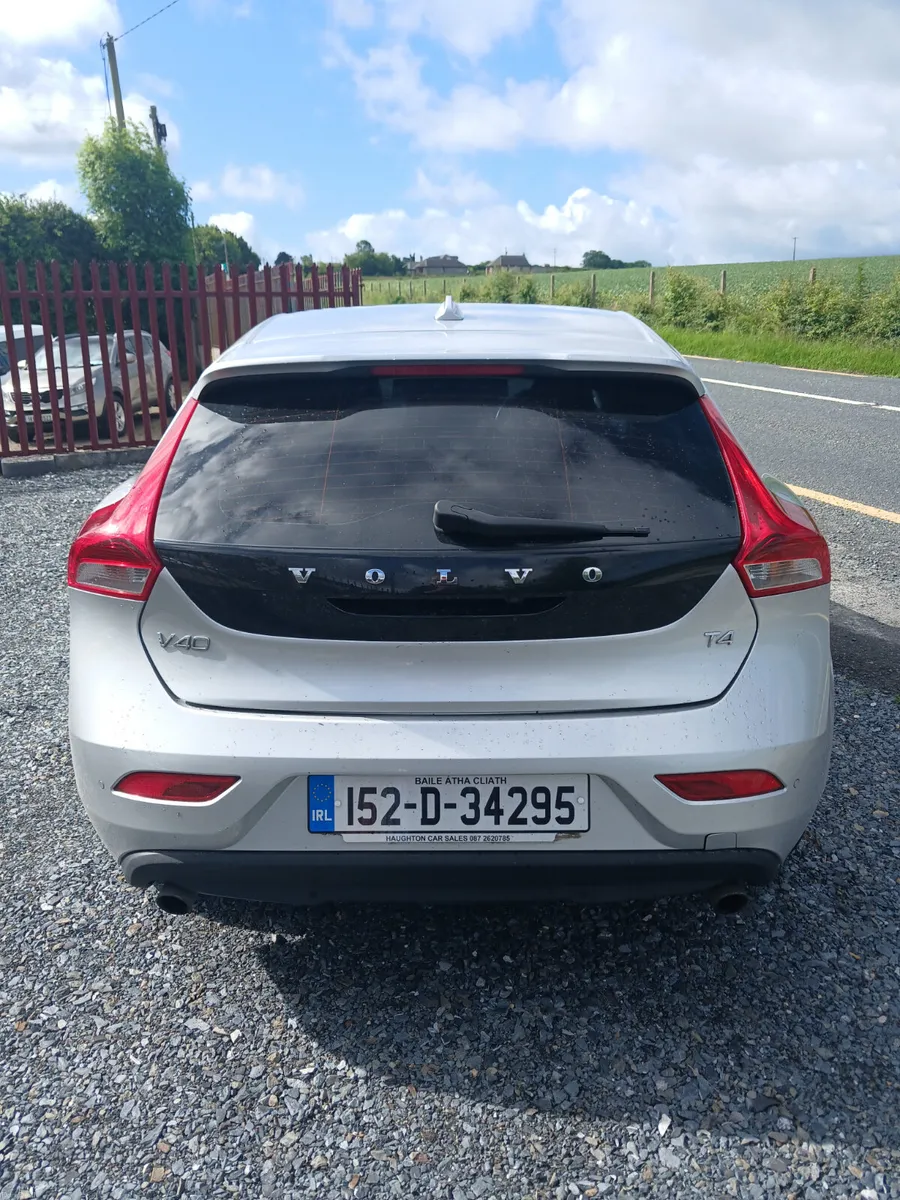 AUTOMATIC Volvo V40 2015 1.6 PETROL - Image 5
