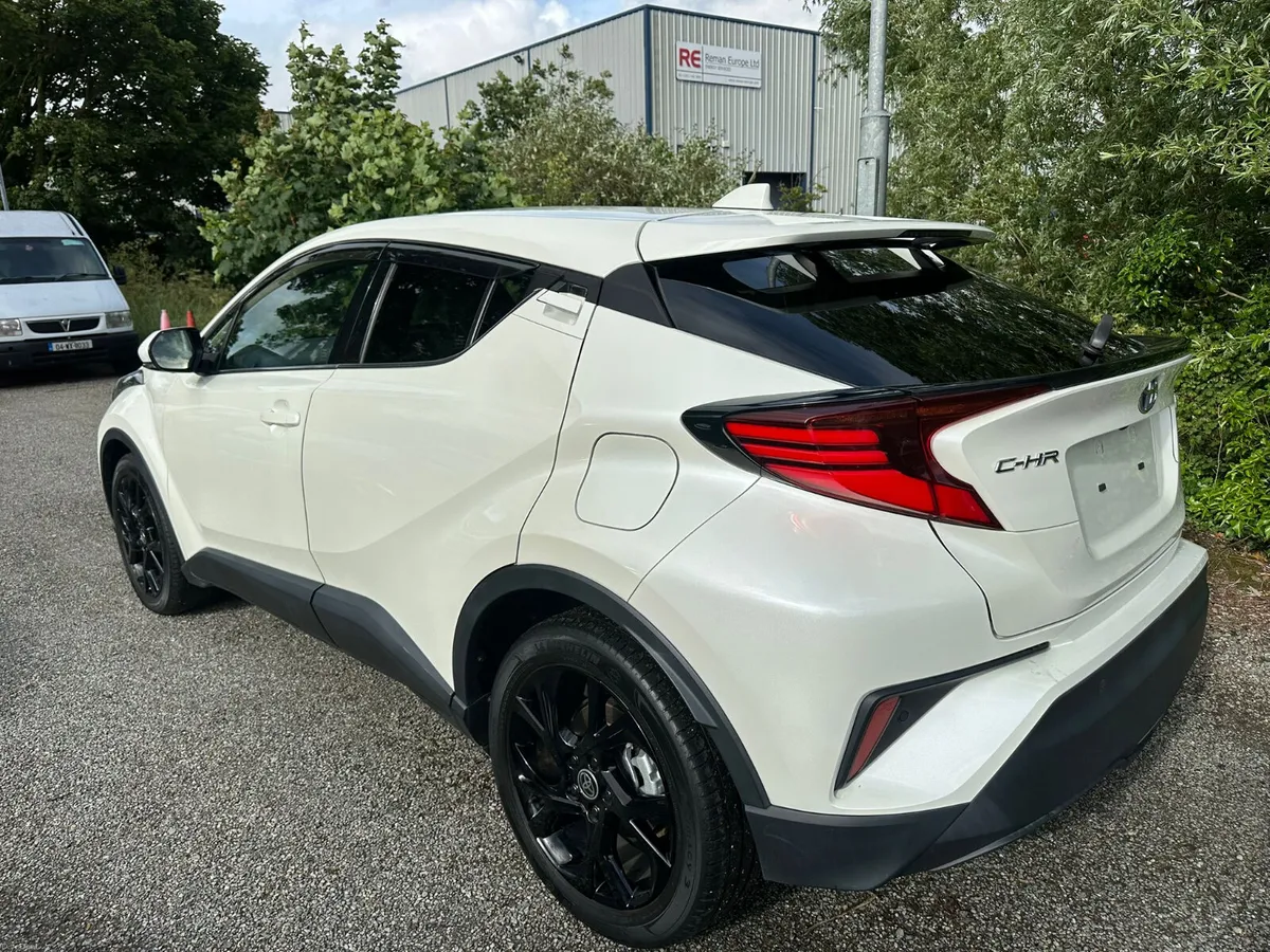 Toyota CH-R best spec!!! - Image 4