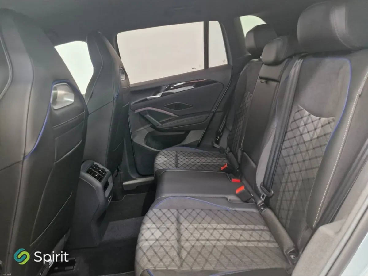 Volkswagen Tiguan Tiguan R-Line Tsi Phev** CALL PA - Image 5