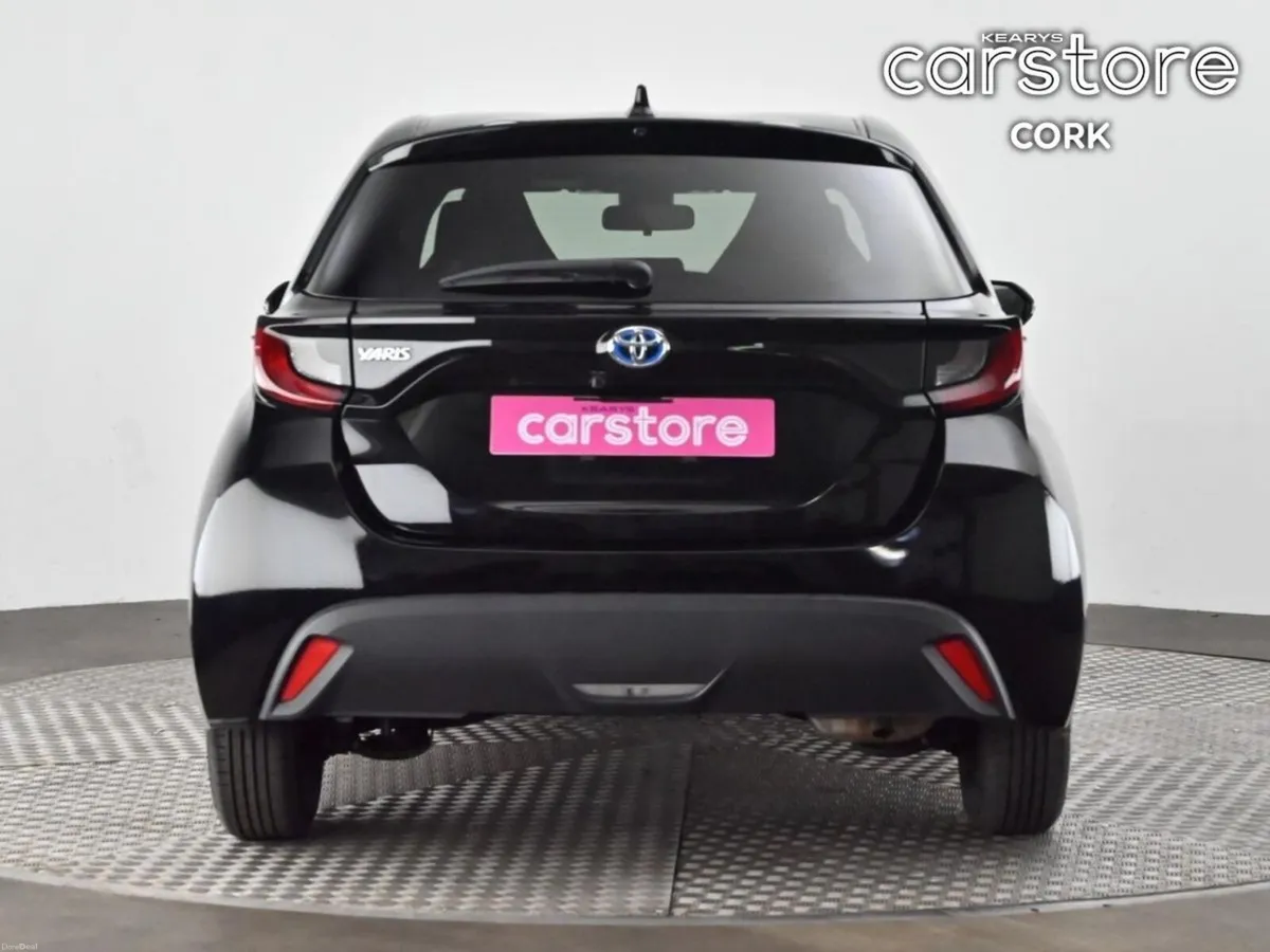 Toyota Yaris 1.5 5Dr Auto - Image 4