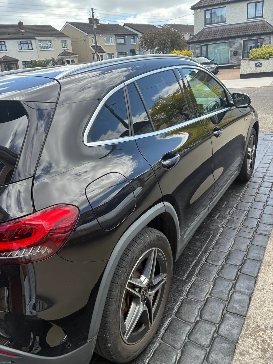 Mercedes-Benz GLA 2021 - Image 2