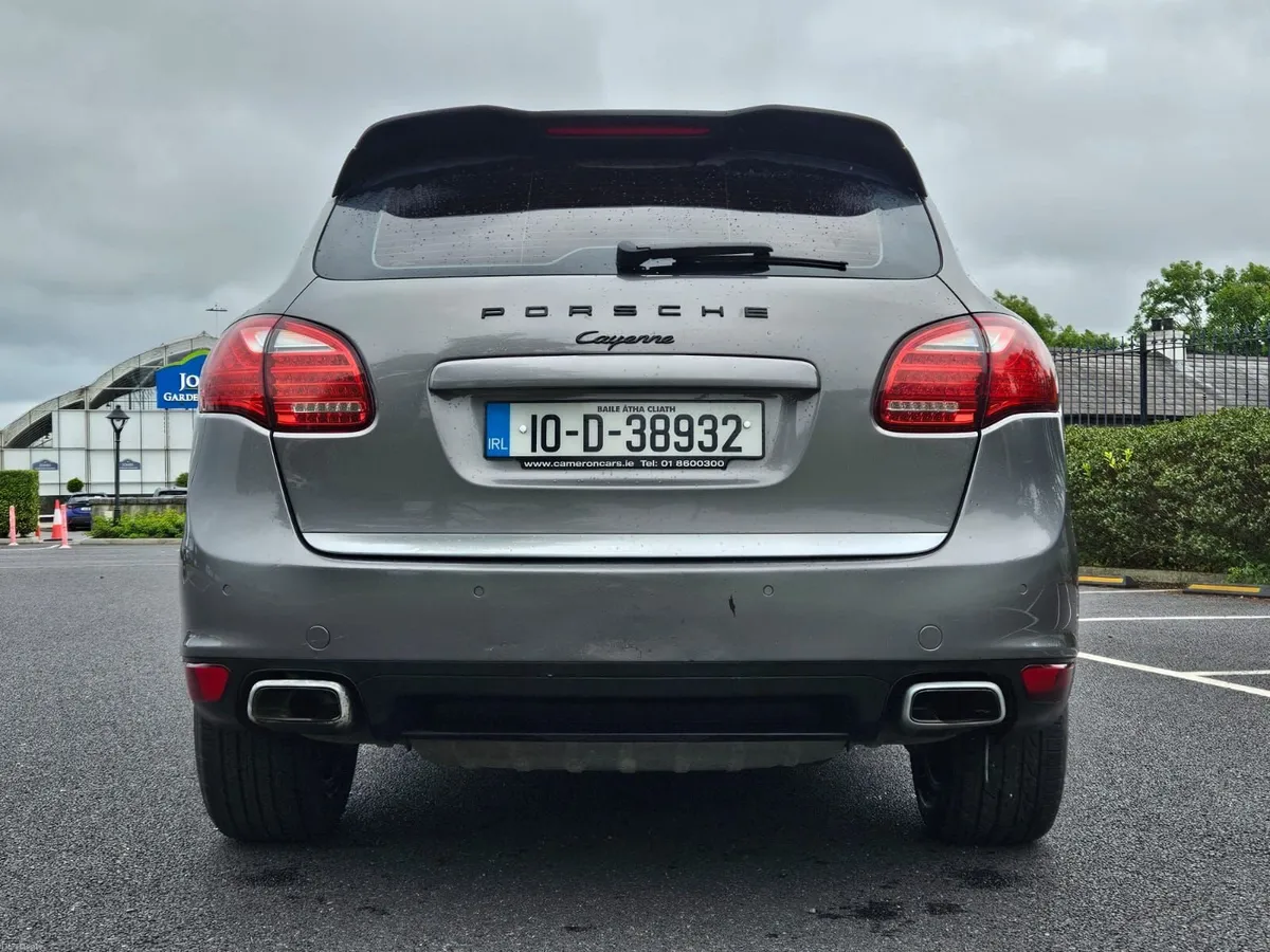 Porsche Cayenne 2010 - Image 3