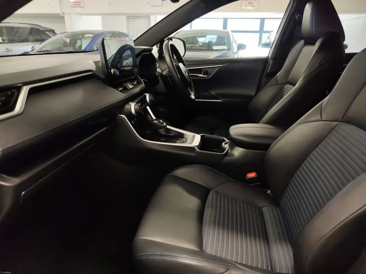 Toyota RAV4 HYBRID SPORT - Image 6
