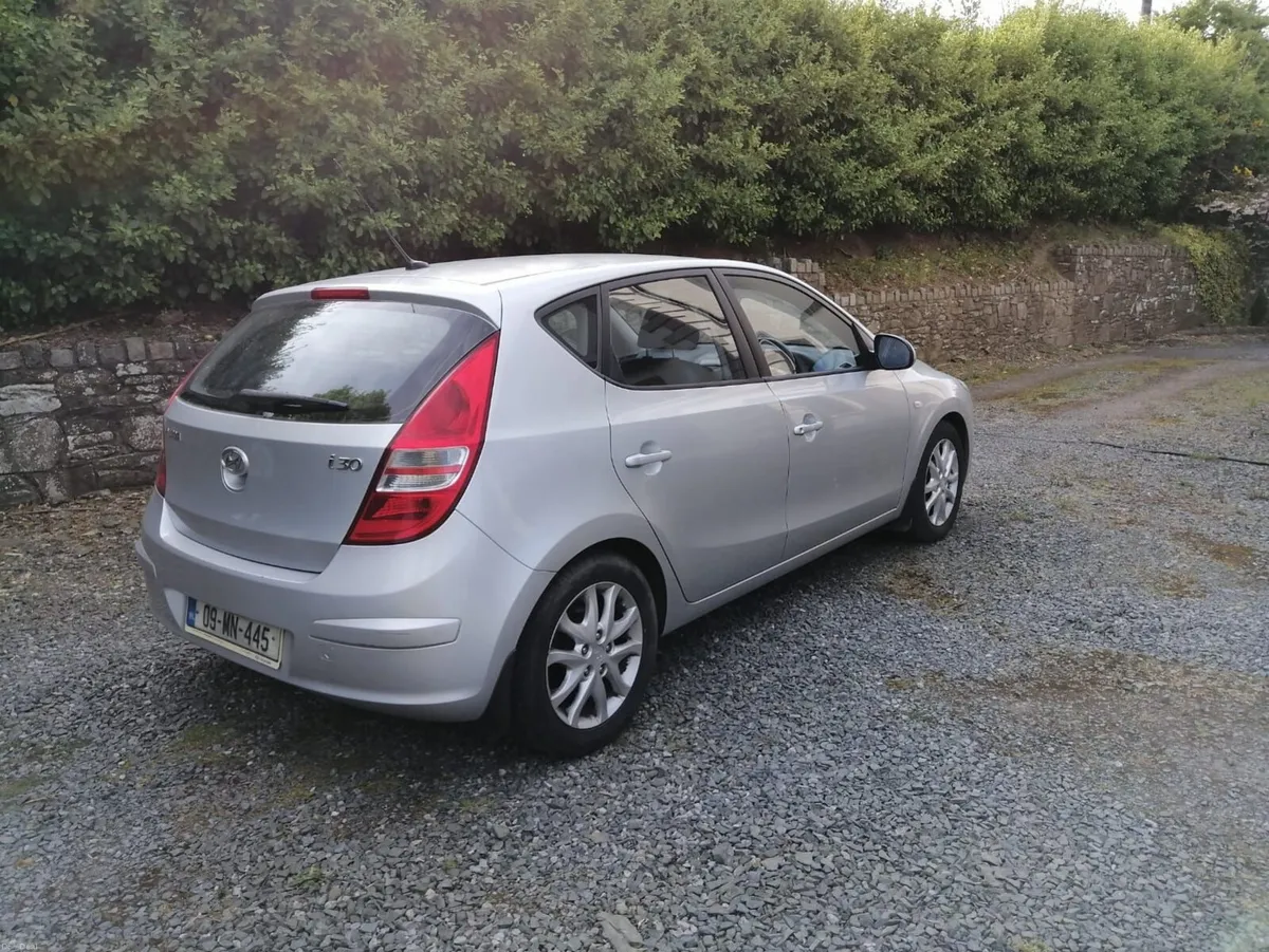 Hyundai i30 2009 - Image 2