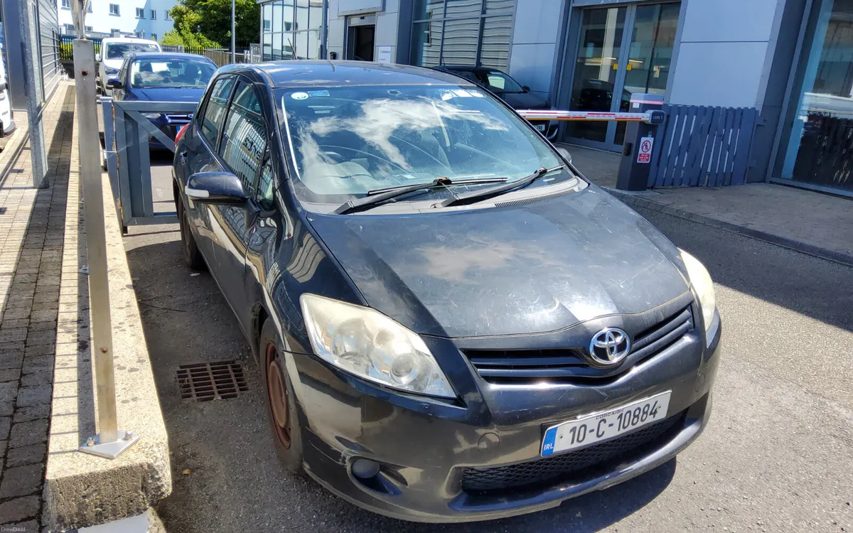 Toyota Auris 2010 - Image 3