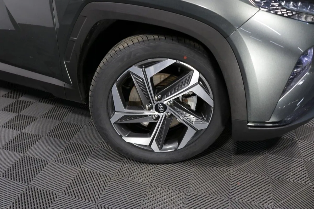 Hyundai Tucson Hybird Executive Plus 1.6L Petrol A - Image 4