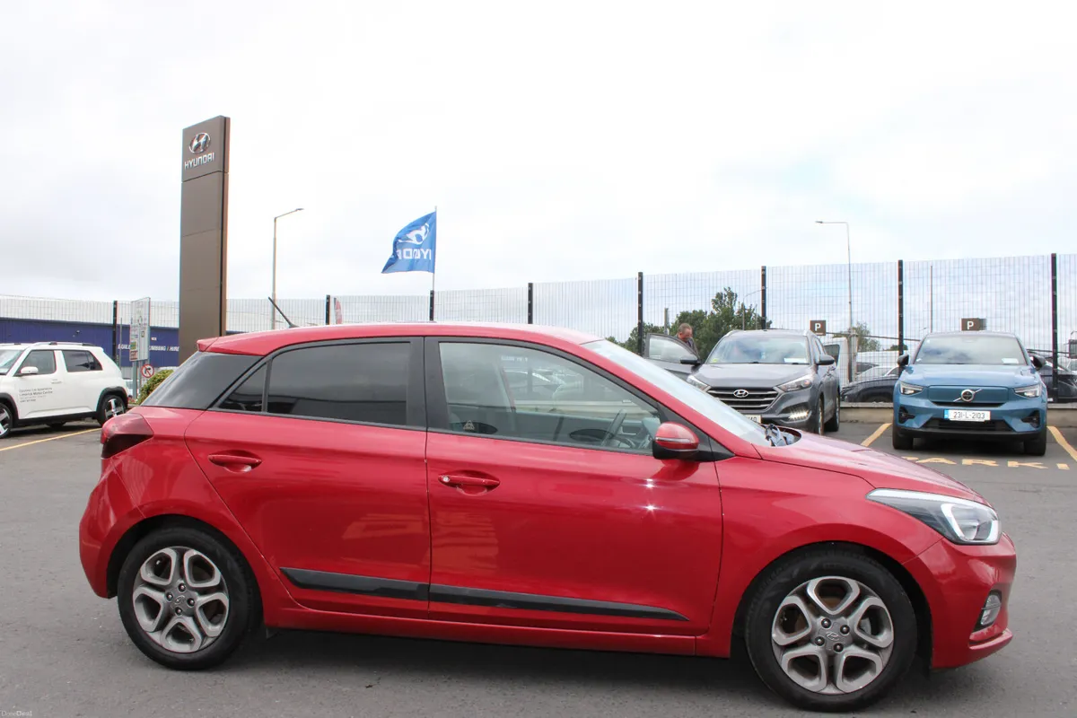 Hyundai i20 2020 - Image 6