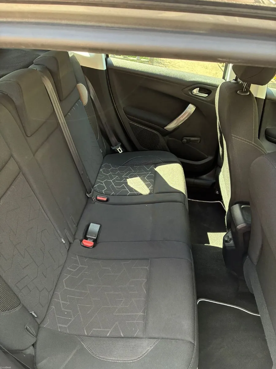 Peugeot 2008 2013 - Image 2