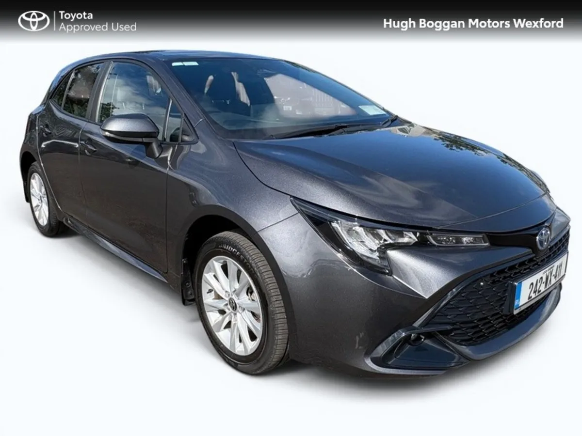 Toyota Corolla LUNA ONLY 15000 KMS!!! - Image 1