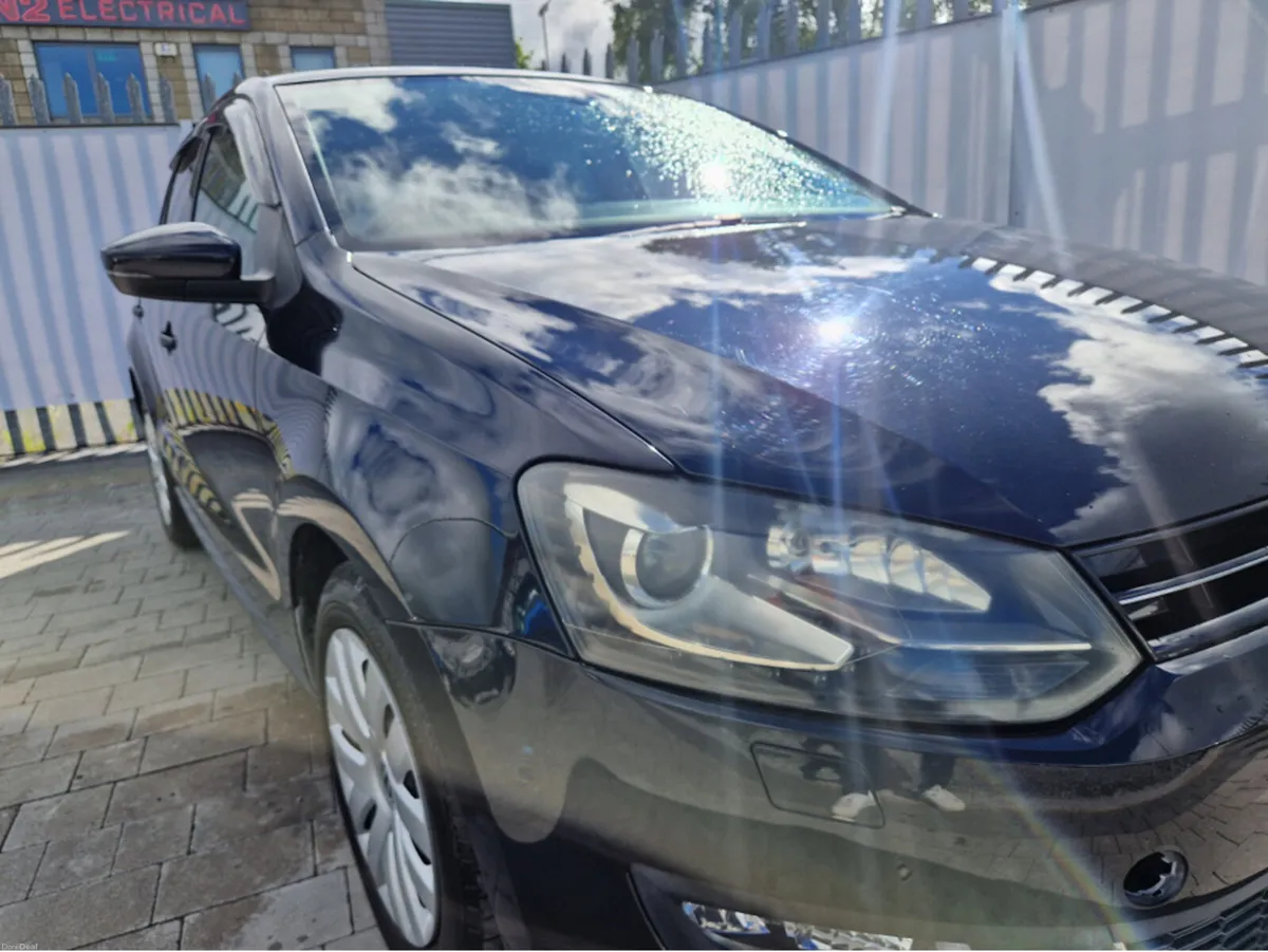 Volkswagen Polo 1.2 PETROL AUTO - Image 2