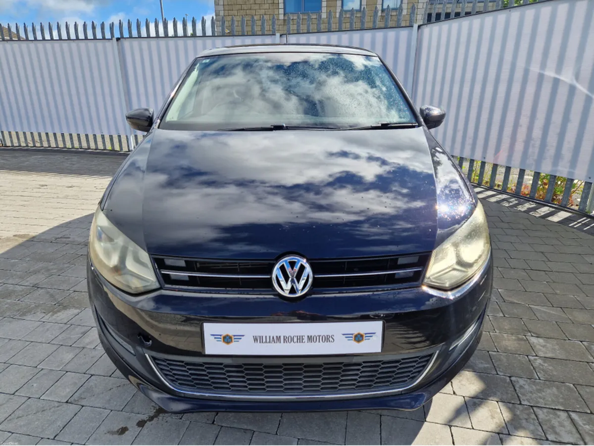 Volkswagen Polo 1.2 PETROL AUTO - Image 3