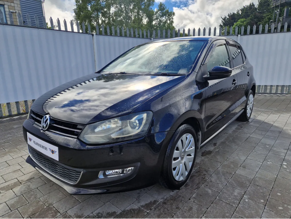 Volkswagen Polo 1.2 PETROL AUTO - Image 4