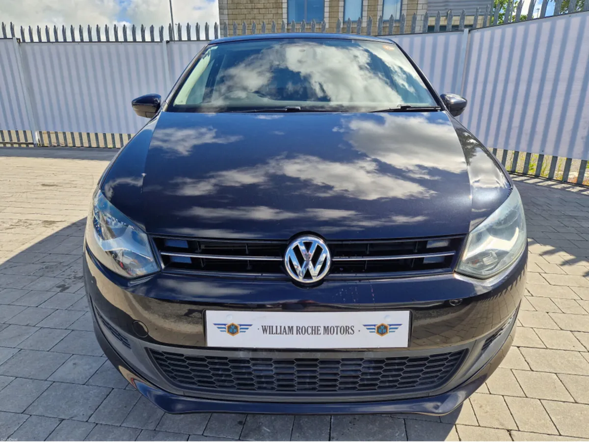 Volkswagen Polo 1.2 PETROL AUTO - Image 3