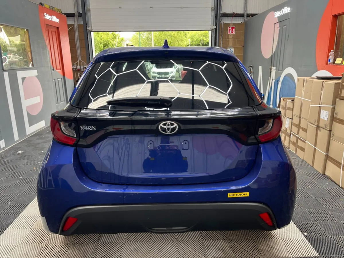 Toyota Yaris 2023 TOYOTA YARIS X 1.0 AUTOMATIC / R - Image 3