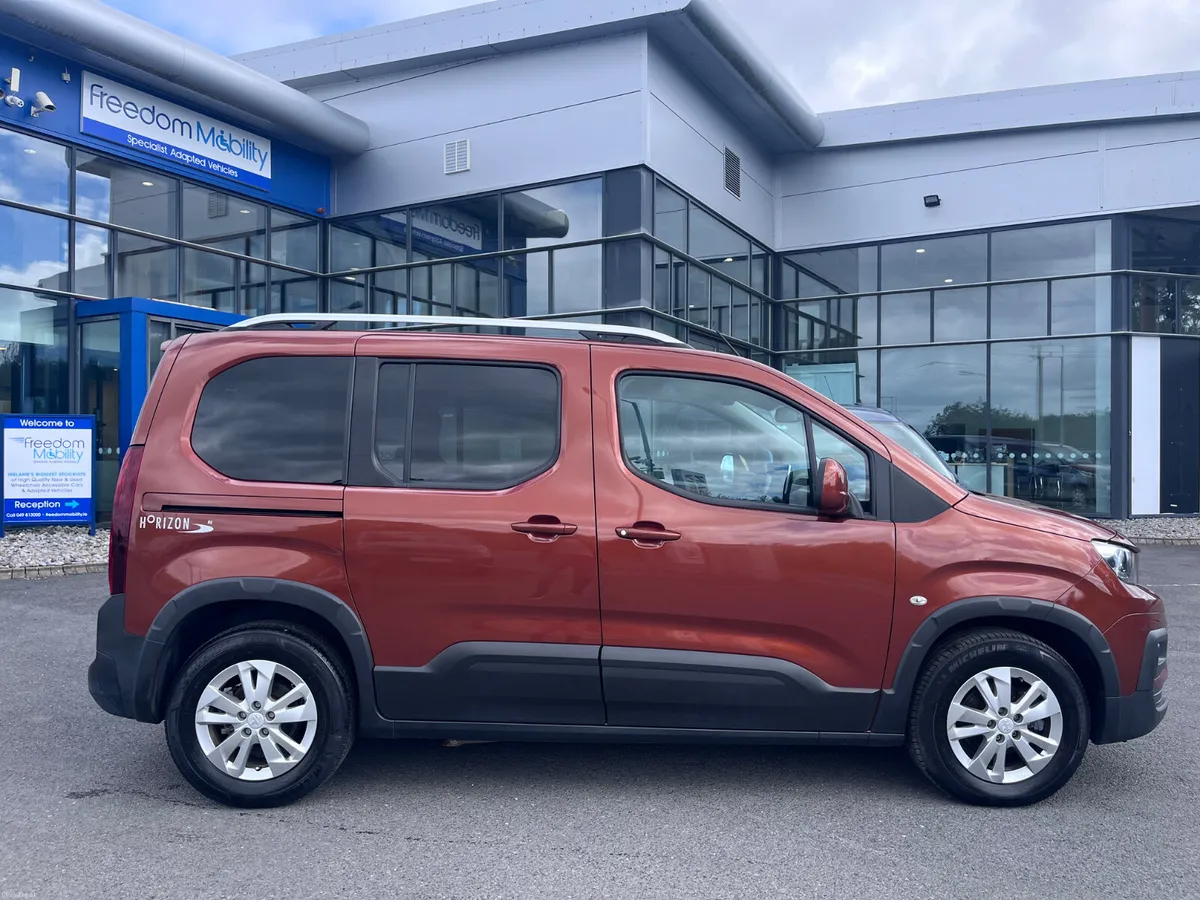 Peugeot Rifter 2021 Wheelchair Access - Image 4