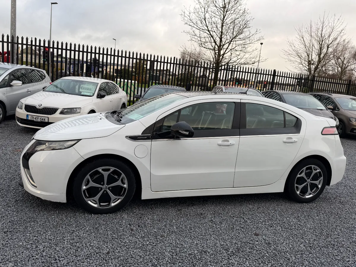*LOW KM* 2012 Vauxhall Ampera Petrol Plug In Hybri - Image 4