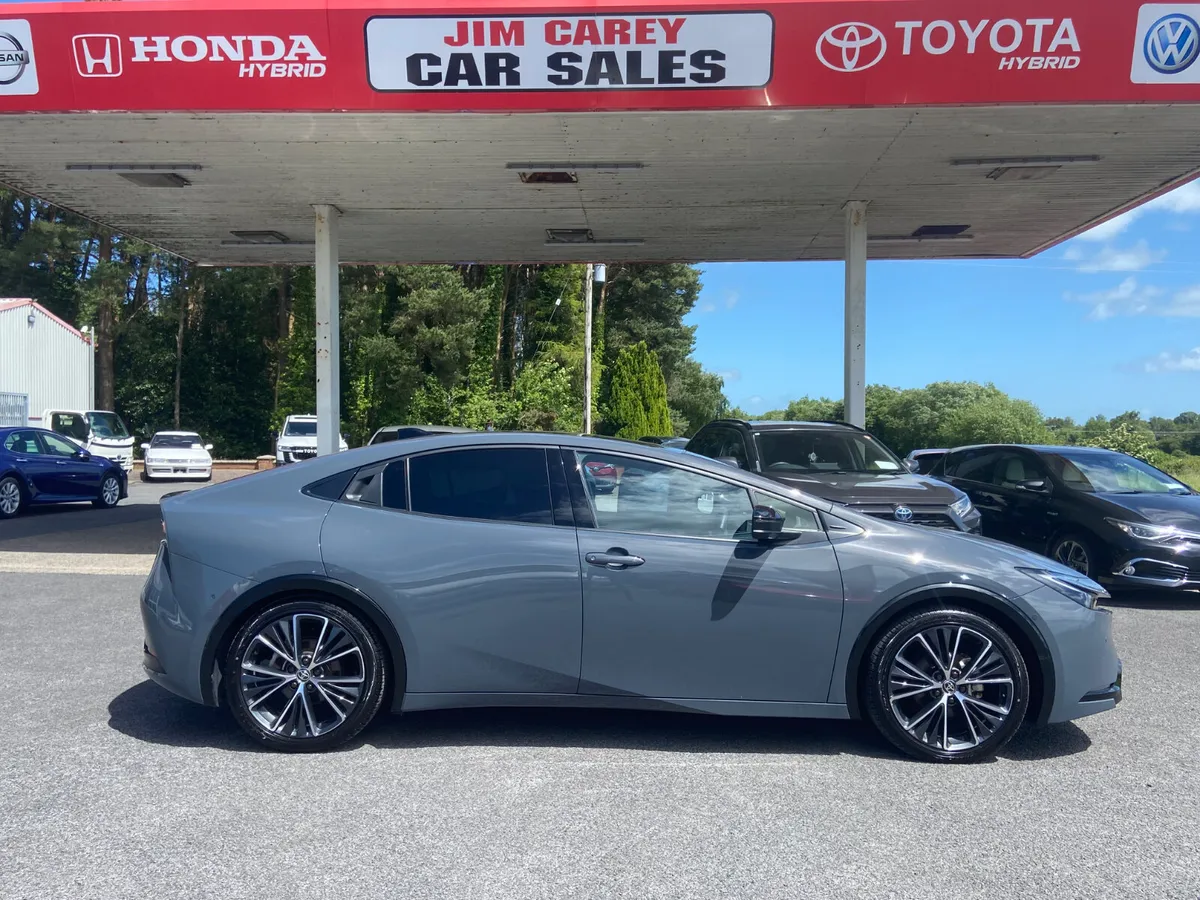 Toyota Prius - Image 4