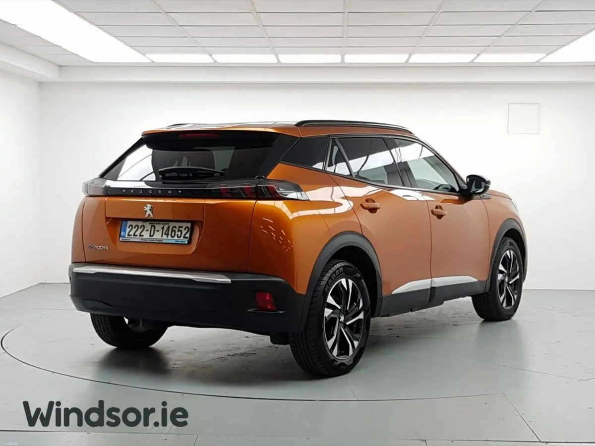 Peugeot 2008 Electric 136bhp (50 kWh) Allure - Image 3