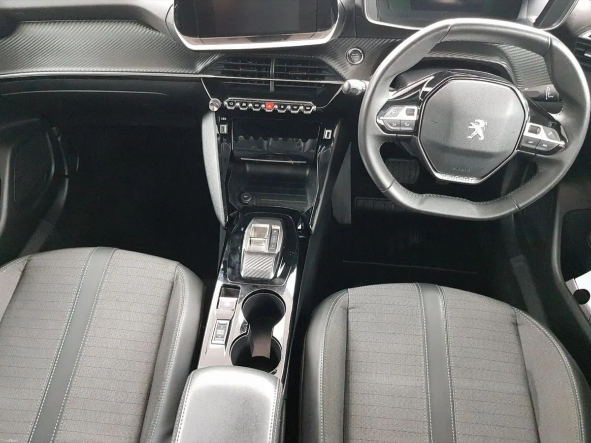 Peugeot 2008 Electric 136bhp (50 kWh) Allure - Image 4