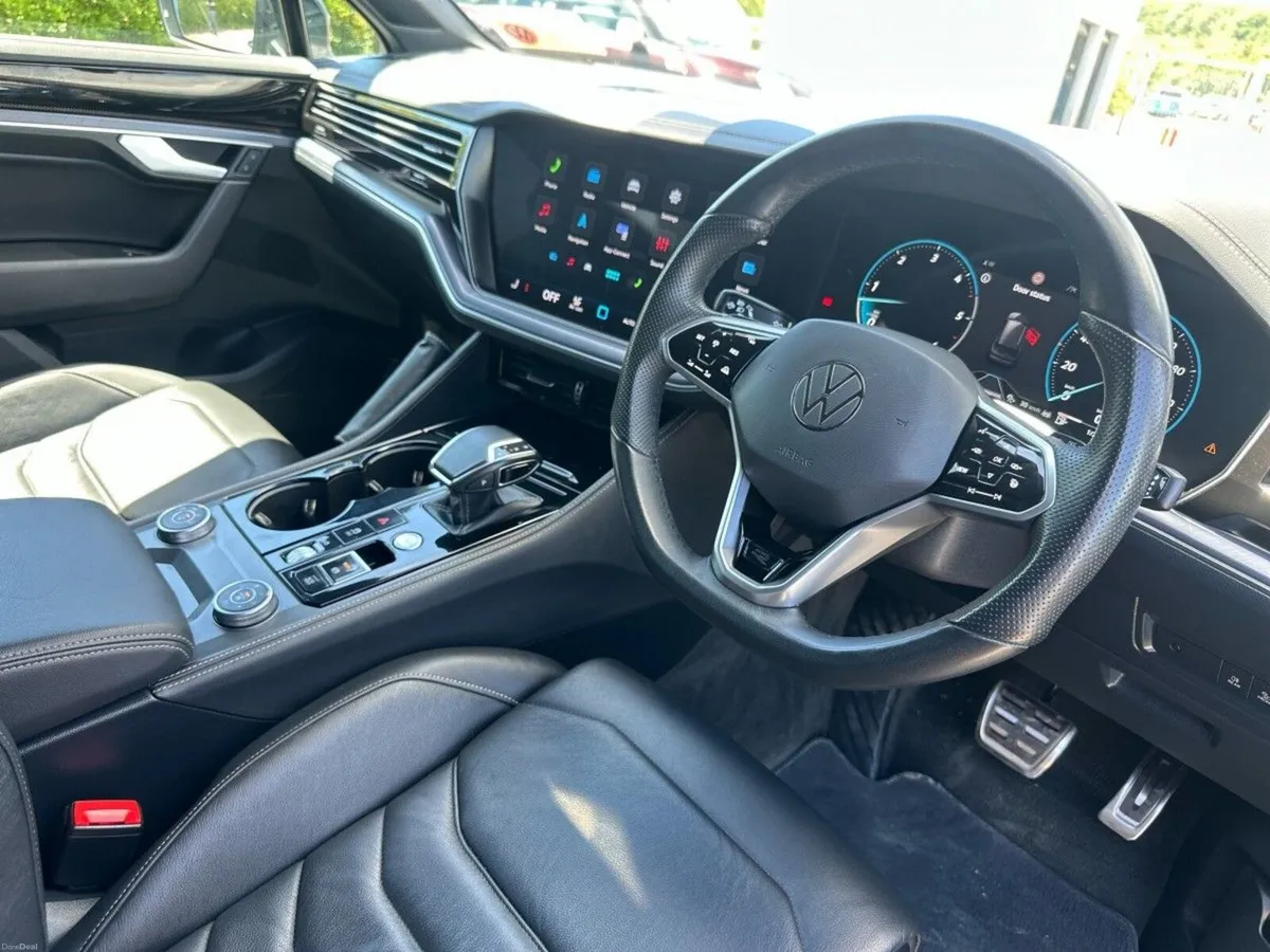 Volkswagen Touareg R-LINE 3.0TDI 231HP 4M DSG - Image 6