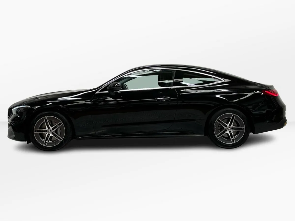 Mercedes-Benz CLE CLE220 D Coupe AMG Line + - Image 5