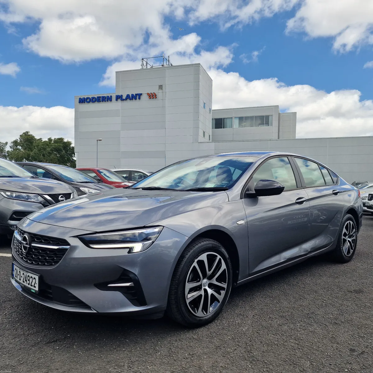 Opel Insignia 2021 Low miles Only 100k km - Image 1